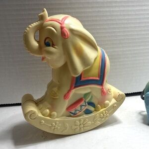 ⚡️Vintage elephant toys⚡️